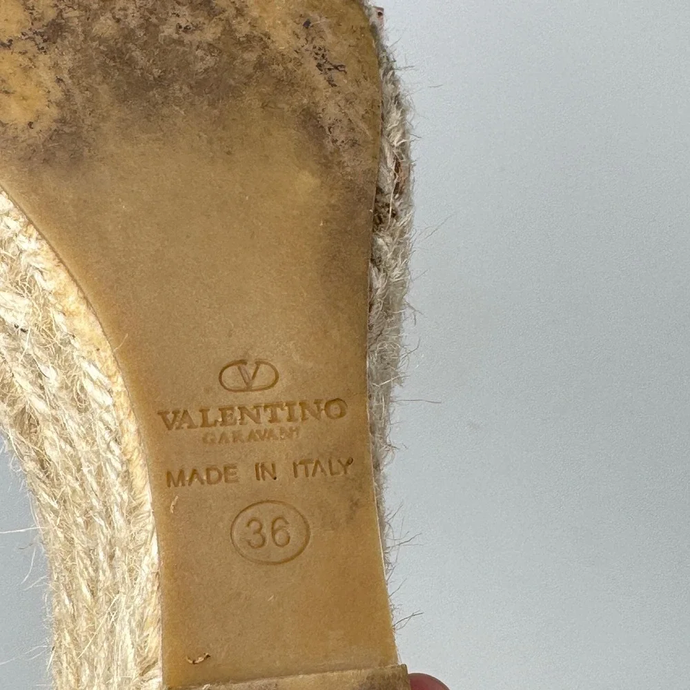 Valentino Garavani Mena Bow Espadrille Wedge Sandals – Pink Patent EU 36